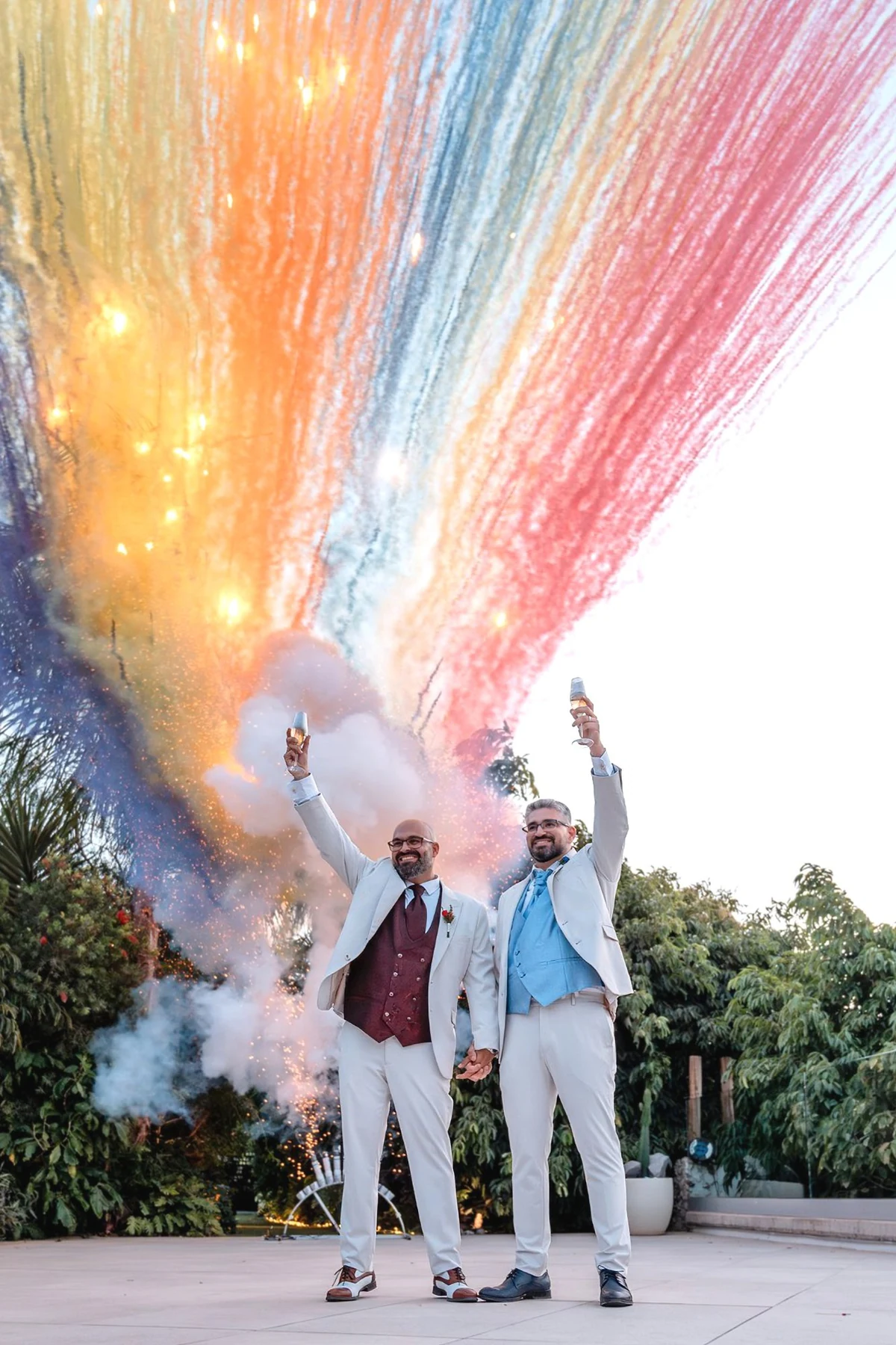 Final de boda con fuegos artificiales en finca La Suerte Grande en Gran Canaria